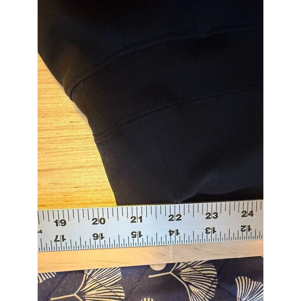 Athleta Women’s Black Jogger Pants Size L Tapered Zip Pockets Athletic